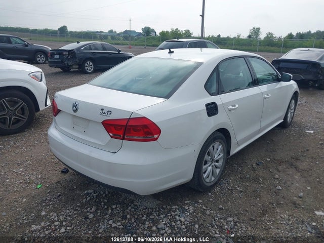 Продажа на аукционе авто 2013 Volkswagen Passat, vin: 1VWAH7A37DC046229, номер лота: 12613788