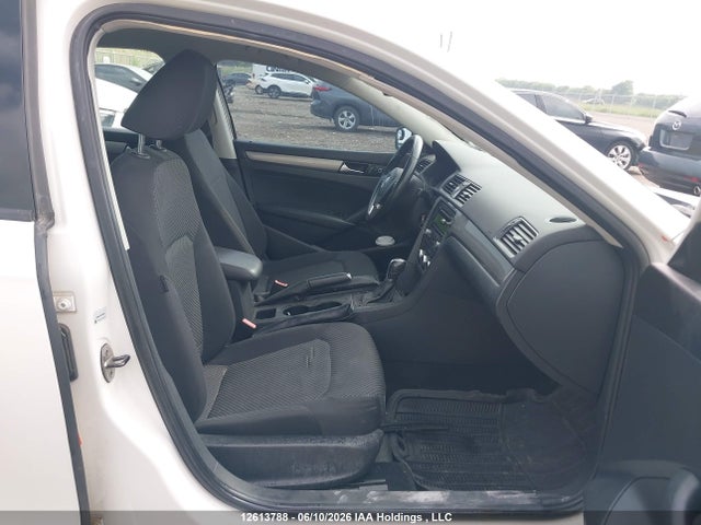 Продажа на аукционе авто 2013 Volkswagen Passat, vin: 1VWAH7A37DC046229, номер лота: 12613788