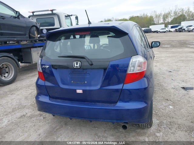 2014 Honda Fit Lx მანქანა იყიდება აუქციონზე, vin: LUCGE8H52E3001926, აუქციონის ნომერი: 12613799