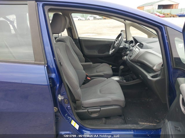2014 Honda Fit Lx მანქანა იყიდება აუქციონზე, vin: LUCGE8H52E3001926, აუქციონის ნომერი: 12613799