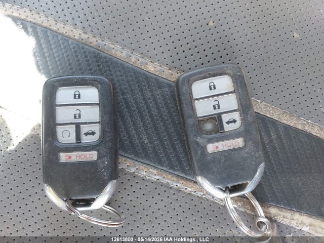 12613800 :رقم المزاد ، 2HGFC3B94GH426599 vin ، 2016 Honda Civic Touring مزاد بيع