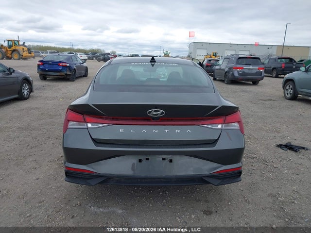 KMHLM4AG8PU574834 Hyundai Elantra Preferred Ivt