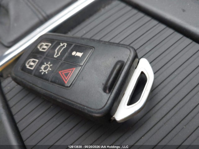 Aukcja sprzedaży 2013 Volvo Xc60 T6/t6 Platinum/t6 Premier Plus/t6 R-design/t6 R-design Platinum/t6 R-design Premier Plus, vin: YV4902DZ1D2436052, numer aukcji: 12613838