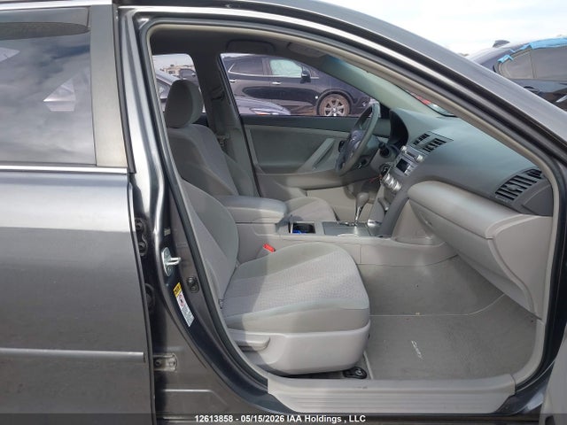Aukcja sprzedaży 2011 Toyota Camry Se/le/xle, vin: 4T1BF3EK5BU730058, numer aukcji: 12613858
