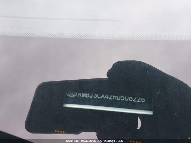 KM8J3CA42HU508226 Hyundai TUCSON SE