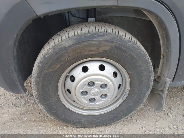3C6TRVAGXJE106399 RAM Promaster 1500 Low Roof