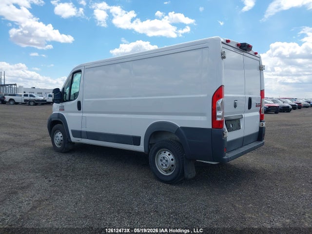3C6TRVAGXJE106399 RAM Promaster 1500 Low Roof