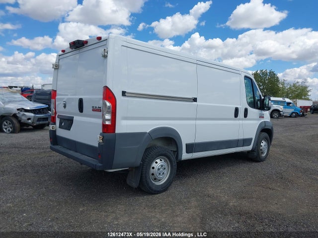 3C6TRVAGXJE106399 RAM Promaster 1500 Low Roof
