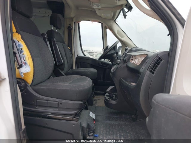 3C6TRVAGXJE106399 RAM Promaster 1500 Low Roof