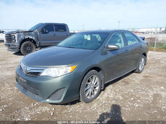 2012 Toyota Camry Le მანქანა იყიდება აუქციონზე, vin: 4T1BF1FK2CU586585, აუქციონის ნომერი: 12613912