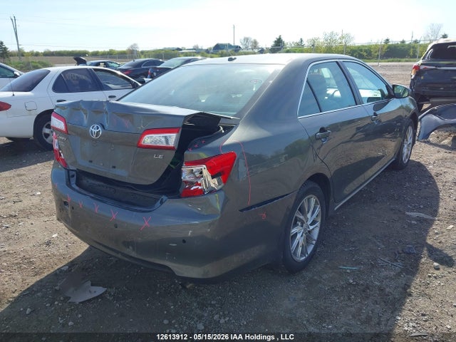 2012 Toyota Camry Le მანქანა იყიდება აუქციონზე, vin: 4T1BF1FK2CU586585, აუქციონის ნომერი: 12613912