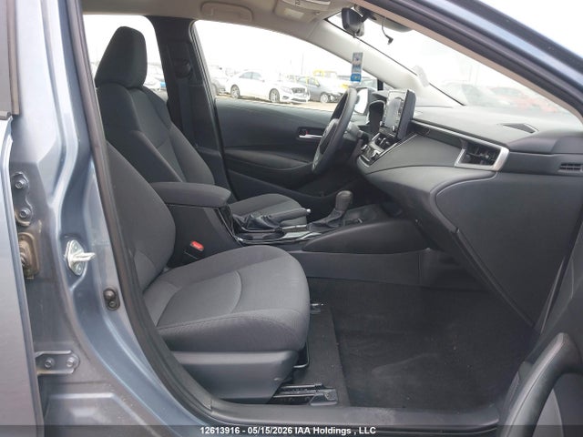 12613916 :رقم المزاد ، 5YFBPMBEXMP186906 vin ، 2021 Toyota Corolla Le مزاد بيع