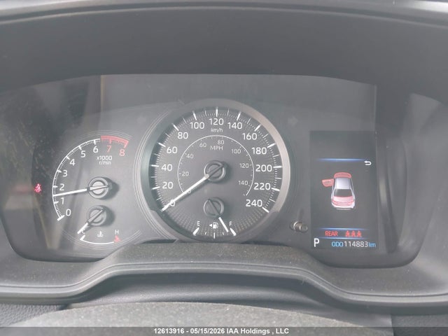 12613916 :رقم المزاد ، 5YFBPMBEXMP186906 vin ، 2021 Toyota Corolla Le مزاد بيع