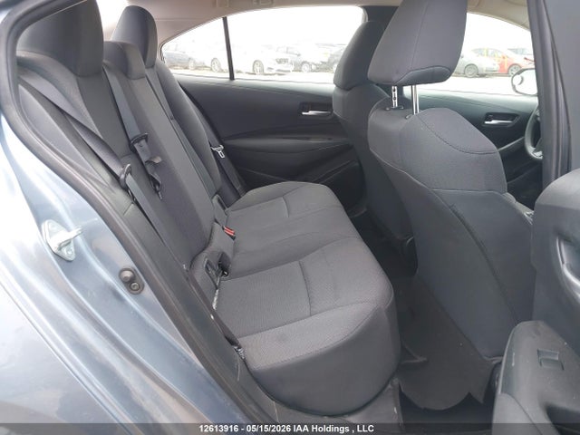 12613916 :رقم المزاد ، 5YFBPMBEXMP186906 vin ، 2021 Toyota Corolla Le مزاد بيع