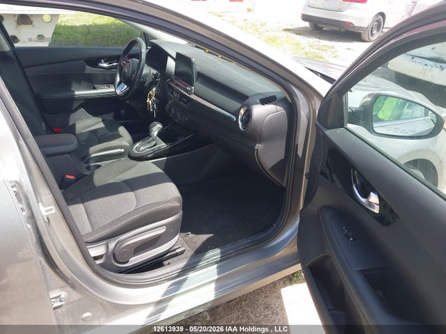 3KPF54ADXME394012 KIA FORTE EX
