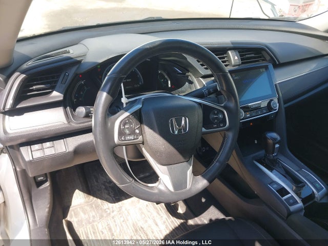 2HGFC2F61JH040059 Honda CIVIC SE