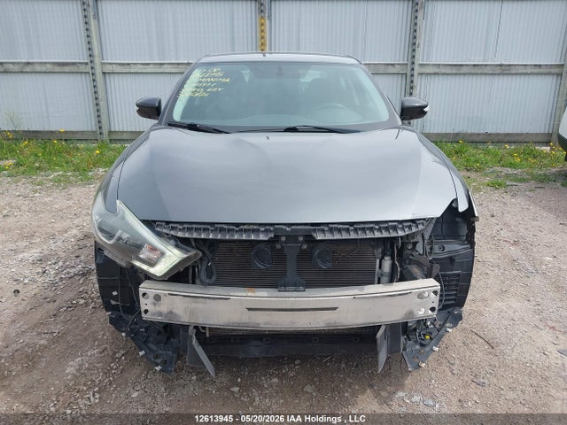Продажа на аукционе авто 2017 Nissan Maxima Platinum/s/sl/sr/sv, vin: 1N4AA6AP9HC411977, номер лота: 12613945