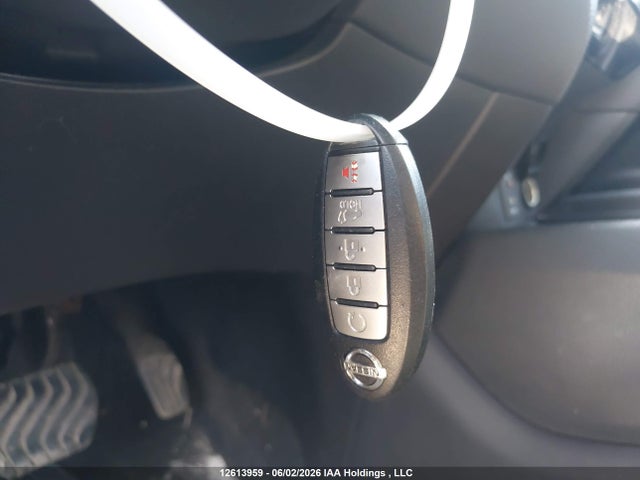 5N1AT2MV9HC734560 Nissan Rogue