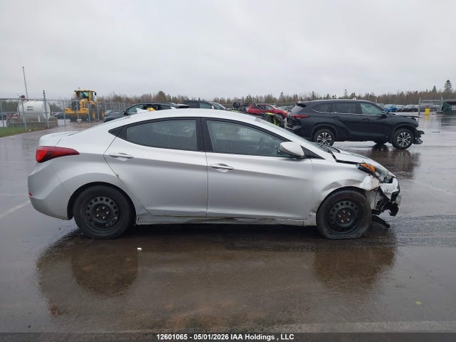 2016 Hyundai Elantra Gl მანქანა იყიდება აუქციონზე, vin: 5NPDH4AE9GH692137, აუქციონის ნომერი: 12601065