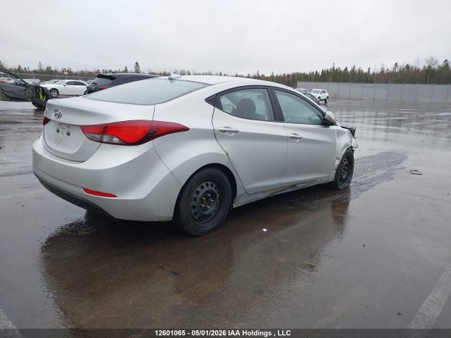 2016 Hyundai Elantra Gl მანქანა იყიდება აუქციონზე, vin: 5NPDH4AE9GH692137, აუქციონის ნომერი: 12601065