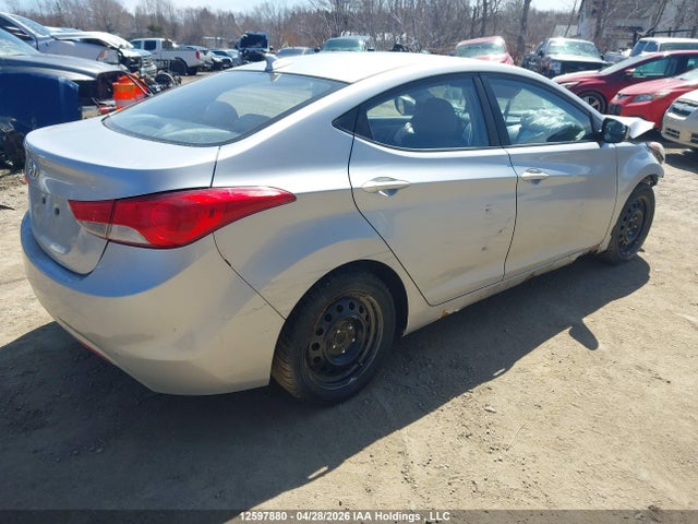 2013 Hyundai Elantra Gls მანქანა იყიდება აუქციონზე, vin: 5NPDH4AE2DH343803, აუქციონის ნომერი: 12597880