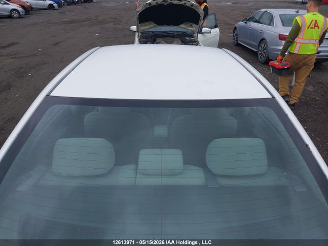 2013 Toyota Corolla S/le მანქანა იყიდება აუქციონზე, vin: 2T1BU4EE6DC040510, აუქციონის ნომერი: 12613971