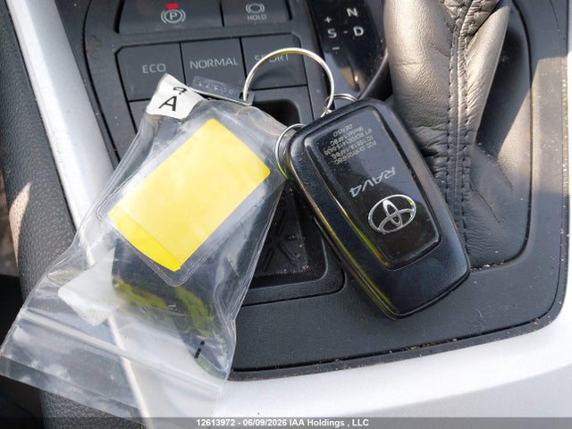 Aukcja sprzedaży 2021 Toyota Rav4 Xle, vin: 2T3W1RFV5MC169769, numer aukcji: 12613972