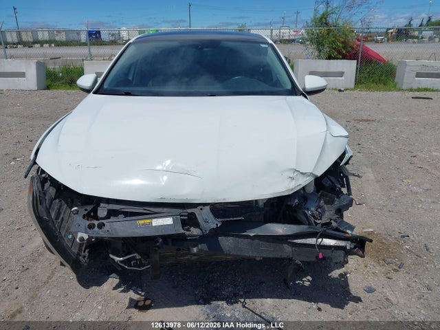 3VWE57BU5KM107929 Volkswagen Jetta 1.4 Tsi Highline