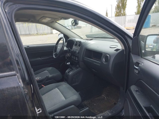 Продажа на аукционе авто 2010 Jeep Compass Sport, vin: 1J4NF4FB8AD569753, номер лота: 12613991