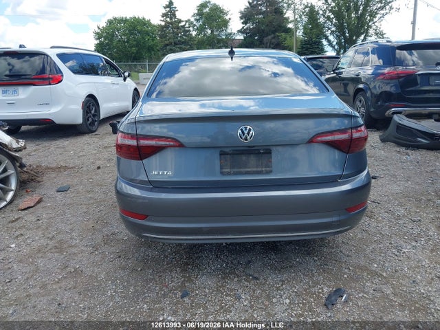 2020 Volkswagen Jetta Highline მანქანა იყიდება აუქციონზე, vin: 3VWEB7BU1LM076804, აუქციონის ნომერი: 12613993