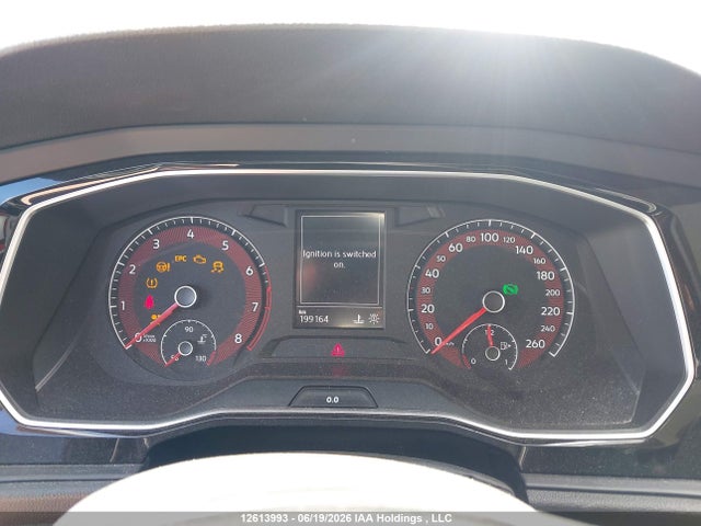 2020 Volkswagen Jetta Highline მანქანა იყიდება აუქციონზე, vin: 3VWEB7BU1LM076804, აუქციონის ნომერი: 12613993