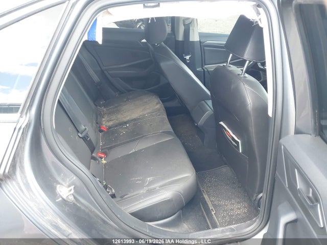 2020 Volkswagen Jetta Highline მანქანა იყიდება აუქციონზე, vin: 3VWEB7BU1LM076804, აუქციონის ნომერი: 12613993