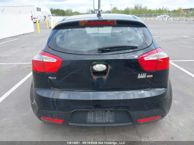 2014 Kia Rio მანქანა იყიდება აუქციონზე, vin: KNADM5A38E6955920, აუქციონის ნომერი: 12614001