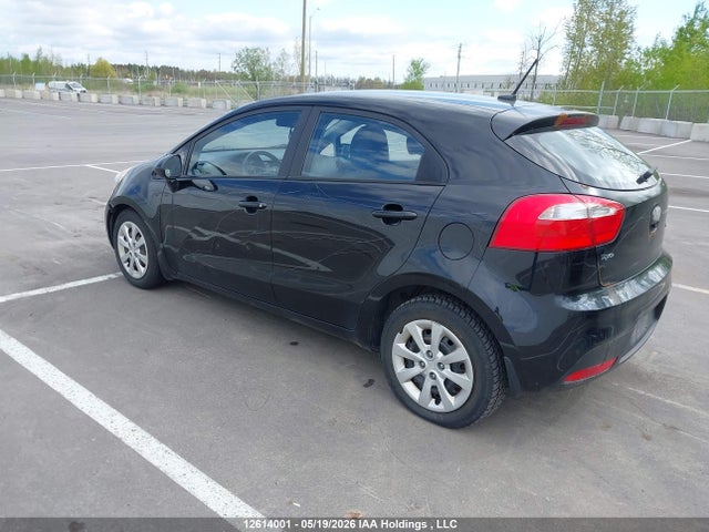 2014 Kia Rio მანქანა იყიდება აუქციონზე, vin: KNADM5A38E6955920, აუქციონის ნომერი: 12614001
