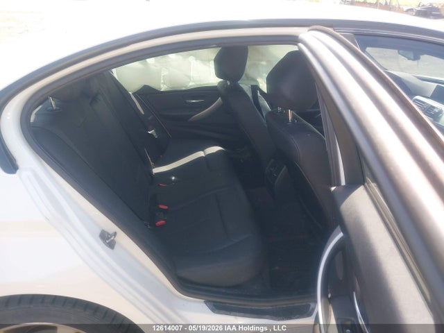 Продаж на аукціоні авто 2016 Bmw 320i Xdrive, vin: WBA8A3C56GK552171, номер лоту: 12614007