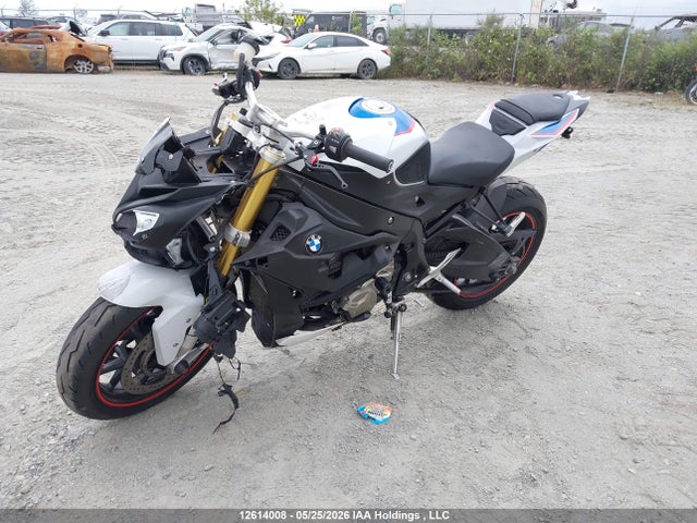 12614008 :رقم المزاد ، WB10D5209HZ757918 vin ، 2017 Bmw S 1000 R مزاد بيع