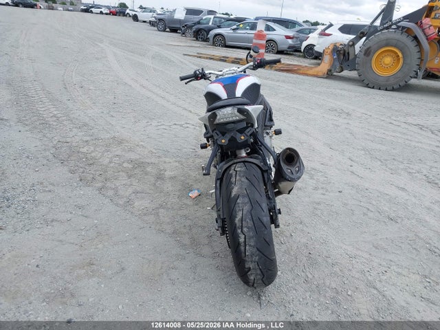 12614008 :رقم المزاد ، WB10D5209HZ757918 vin ، 2017 Bmw S 1000 R مزاد بيع