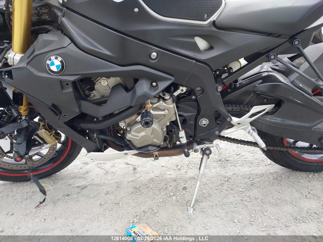 12614008 :رقم المزاد ، WB10D5209HZ757918 vin ، 2017 Bmw S 1000 R مزاد بيع