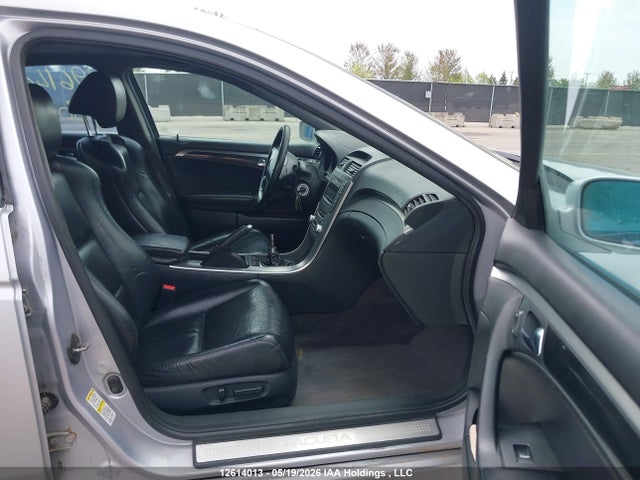 Продажа на аукционе авто 2004 Acura Tl, vin: 19UUA65664A800544, номер лота: 12614013