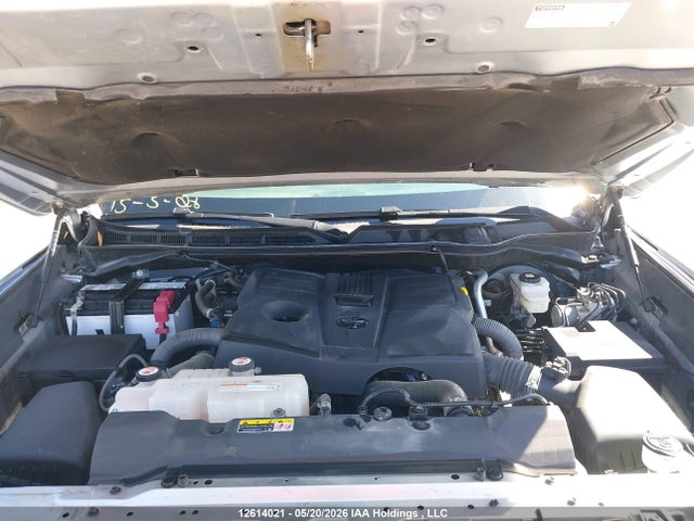 Toyota Tundra 2022 5TFJA5DB2NX018864 Image 10