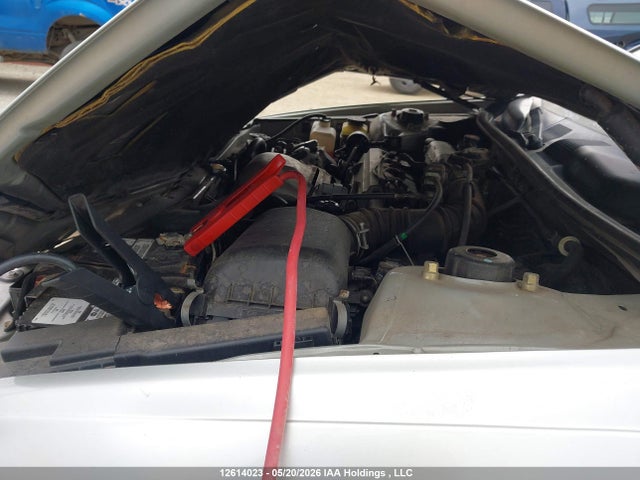 12614023 :رقم المزاد ، JT2BG22K5Y0488851 vin ، 2000 Toyota Camry Ce/le/xle مزاد بيع