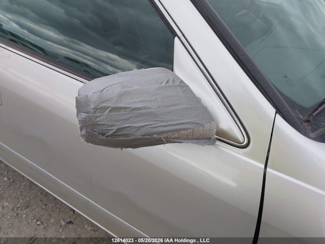 12614023 :رقم المزاد ، JT2BG22K5Y0488851 vin ، 2000 Toyota Camry Ce/le/xle مزاد بيع