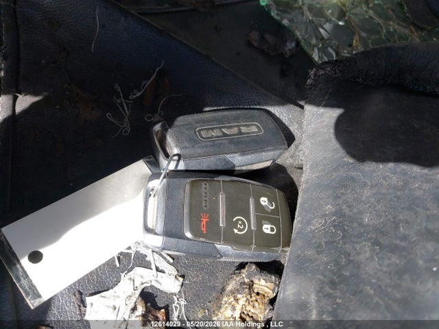 12614029 :رقم المزاد ، 3C63RRHL9KG640445 vin ، 2019 Ram 3500 Big Horn مزاد بيع