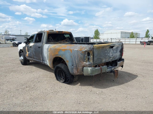 12614029 :رقم المزاد ، 3C63RRHL9KG640445 vin ، 2019 Ram 3500 Big Horn مزاد بيع