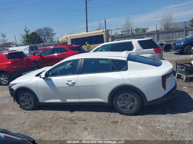 2025 Kia K4 Lx მანქანა იყიდება აუქციონზე, vin: 3KPFT4DE7SE166640, აუქციონის ნომერი: 12614036