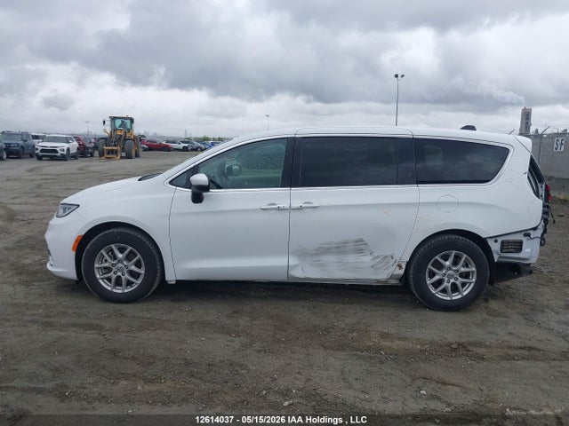 Продажа на аукционе авто 2023 Chrysler Pacifica Touring L, vin: 2C4RC1BG6PR567585, номер лота: 12614037