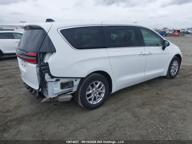 Продажа на аукционе авто 2023 Chrysler Pacifica Touring L, vin: 2C4RC1BG6PR567585, номер лота: 12614037