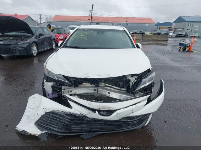 4T1B11HKXJU080222 Toyota CAMRY LE