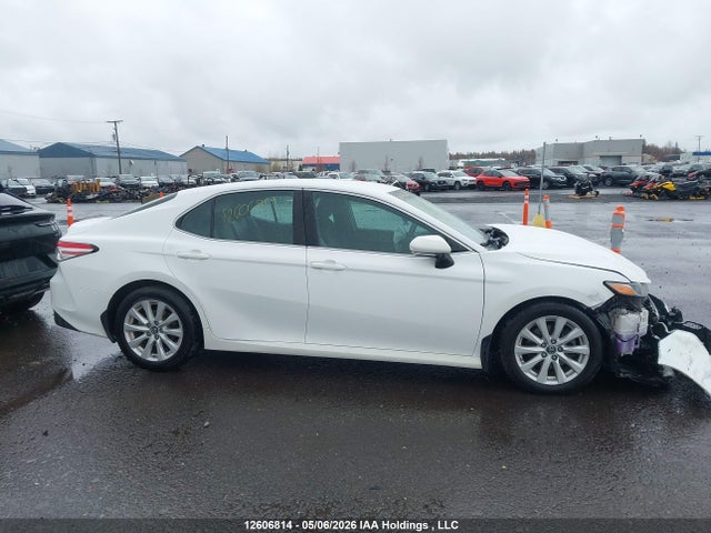 4T1B11HKXJU080222 Toyota CAMRY LE
