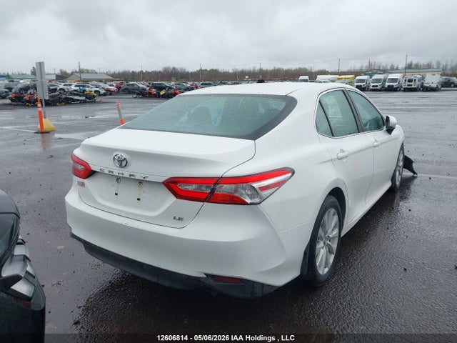 4T1B11HKXJU080222 Toyota CAMRY LE